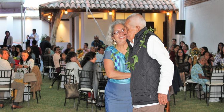 Celebran cumpleaños del “patrón” Epifanio López López