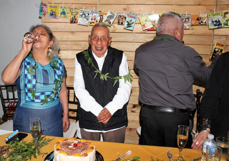 Celebran cumpleaños del “patrón” Epifanio López López