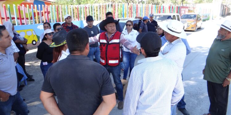 Pone en marcha Luis Armando diversas obras de beneficio comunitario