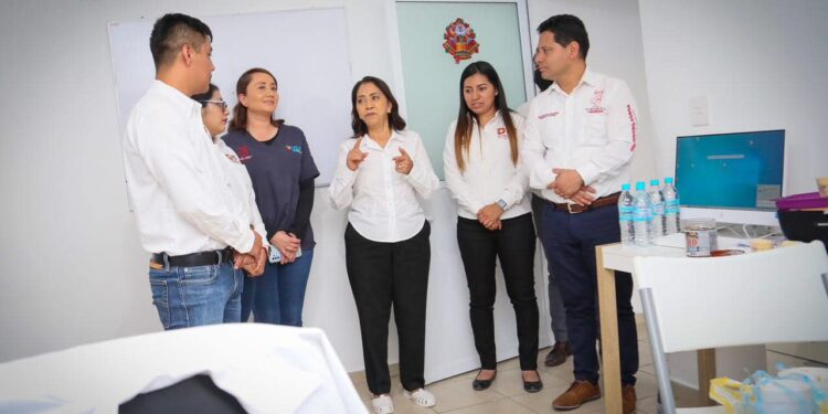 Entregan equipamiento a Unidad Básica de Rehabilitación en Tlacolula