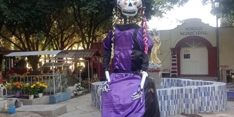 ¡YO LO VI…CON MI CAMARITA!