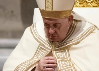Sufre el papa Francisco de bronquitis aguda e infecciosa