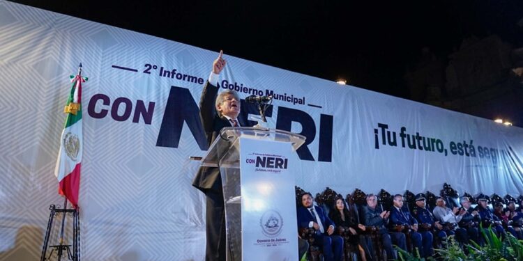 Presentó Martínez Neri su segundo informe de gobierno, ayer en la plaza de la danza