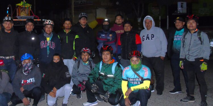 Partió esta madrugada peregrinación ciclista rumbo al santuario de la virgen de Juquila