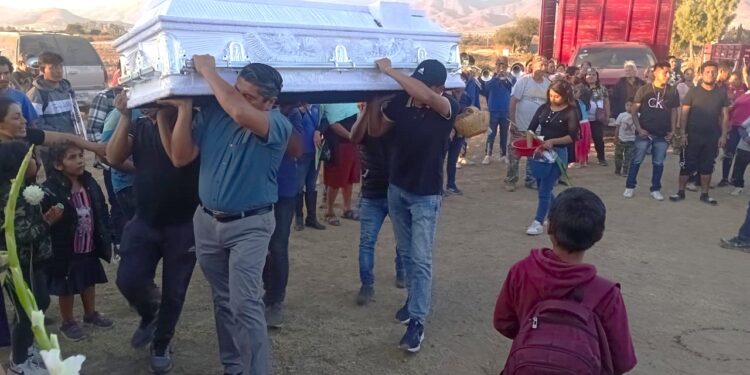 Esta tarde fue sepultado Víctor Manuel Santillán Cruz