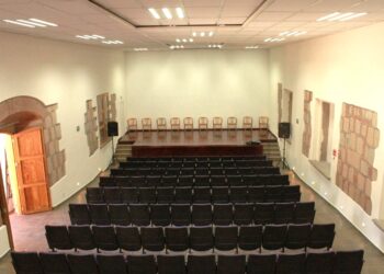 Después de trabajos de mantenimiento, reanudan actividades en el teatro Celestino Pérez Y Pérez