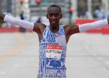 Fallece en accidente automovilístico el atleta Keniano Kelvin Kiptum