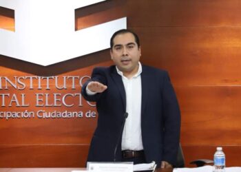 Toma protesta Alejandro Carrasco como consejero presidente provisional del IEEPCO