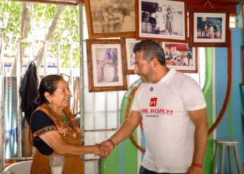 Continua René Rosch con su proselitismo político en busca de la presidencia municipal de Tlacolula